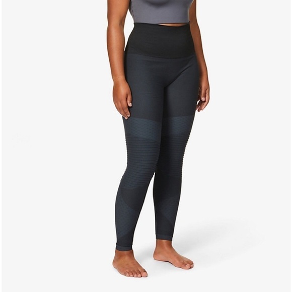 Spanx Look At Me Moto High-Rise Stretch-Woven Black Leggings Sz. M Work~Out - Picture 2 of 5